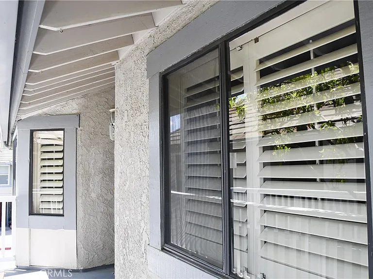 2337 E Skyline Dr — Photo 60