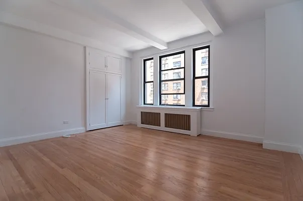 Rented by Citi Habitats | media 22