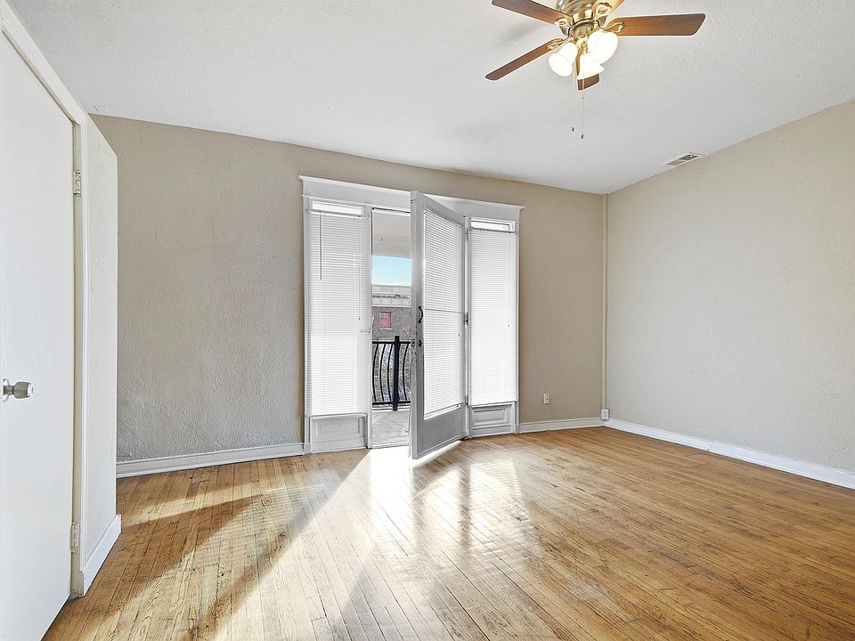 1st image of 1114 E Armour Blvd #3E