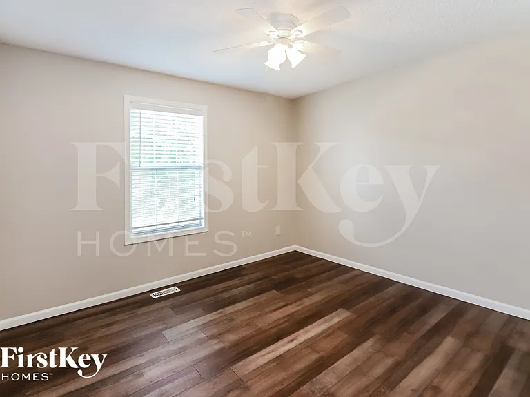 408 Preakness St — Photo 10