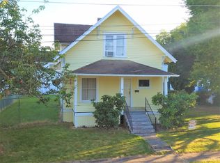 294 Oak St, Woodburn, OR 97071