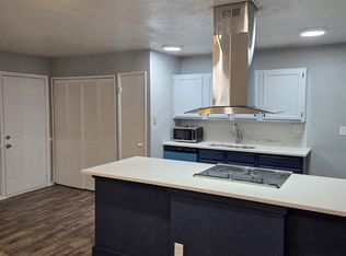 605 Hillcrest St, Mansfield, TX 76063