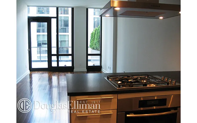 Rented by Douglas Elliman | media 51