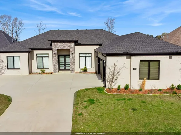 4904 Lake Vista Dr, Benton, AR 72019