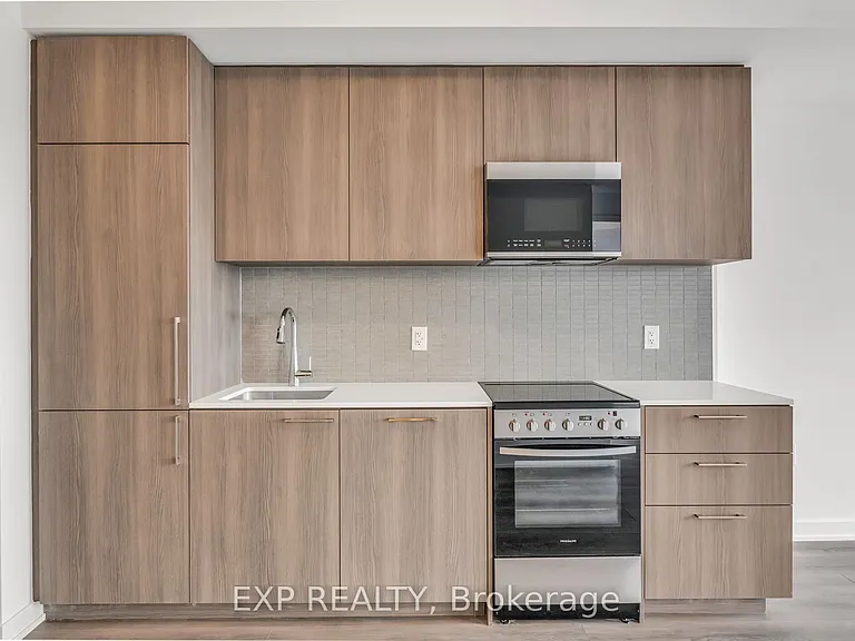 7437 Kingston Rd #908B — Photo 3