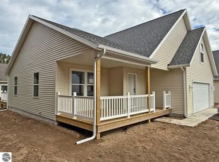 2878 Jade Ln, Traverse City, MI 49684