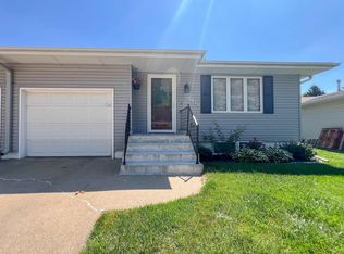 3010 Viking Dr #1, Sioux City, IA 51104