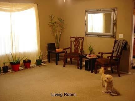 4th image of 307 Parkcrest Dr