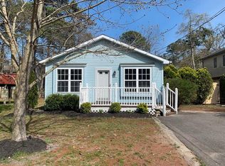 57 Chestnut St, Waretown, NJ 08758