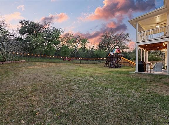 3rd image of 2709 Alsatia Dr