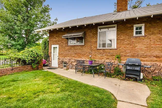 2106 N Raleigh St — Photo 21