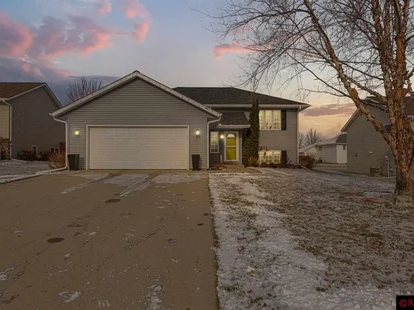 108 Waynesborough Way, Mankato, MN 56001