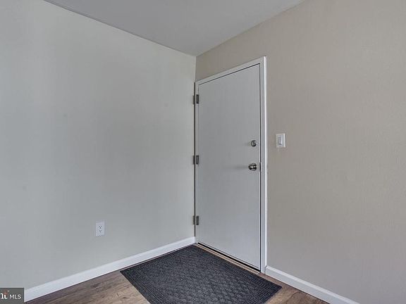 5th image of 12209 Braxfield Ct APT 9