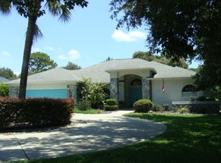 12 Pine St, Homosassa, FL 34446