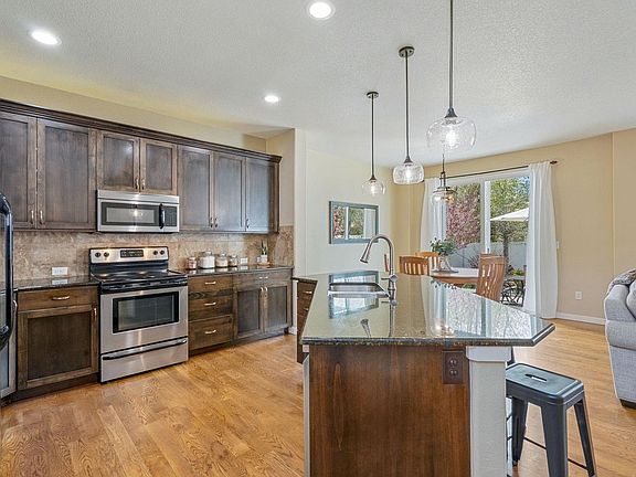 3rd image of 632 Denali Ct