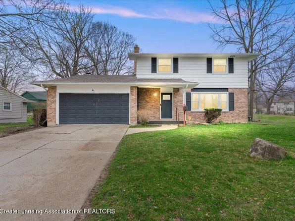 3720 Glasgow Dr, Lansing, MI 48911