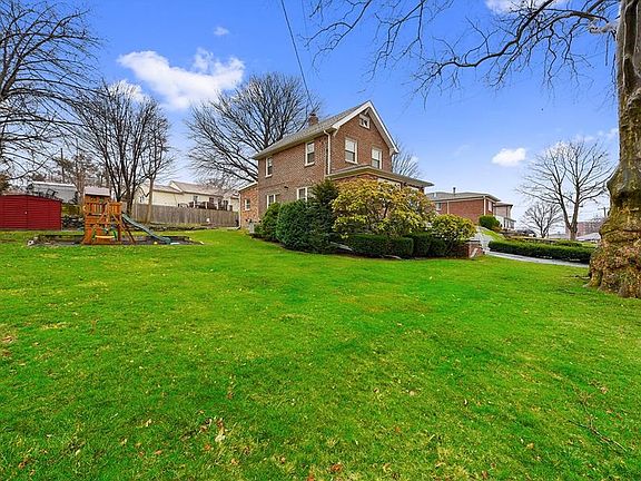 2nd image of 210 Roundhill Dr
