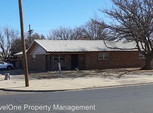 2014 Ennis St, Plainview, TX 79072