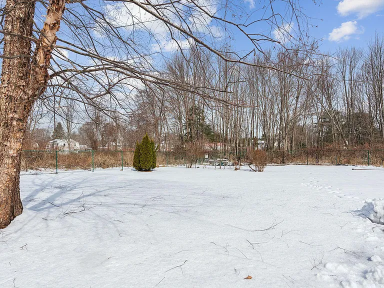 210 Beach St #18 — Photo 21