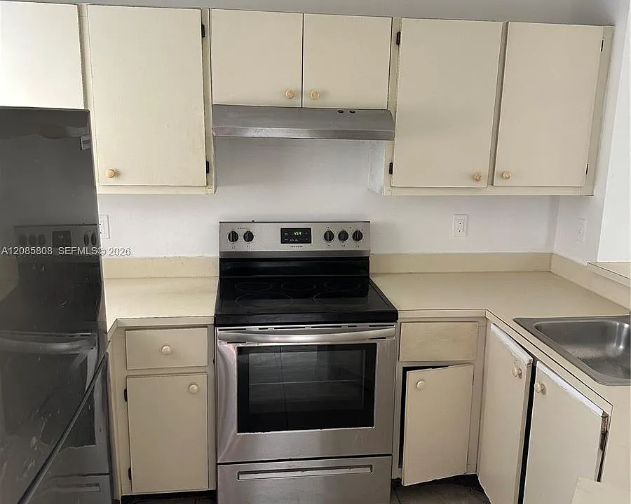 8730 N Sherman Cir #308