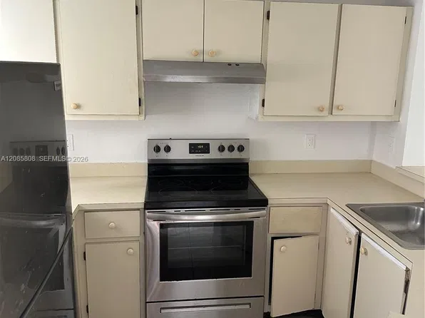 8730 N Sherman Cir #3008, Hollywood, FL 33025