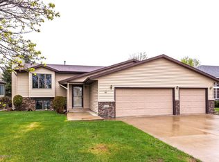 419 44th Ct NW, Rochester, MN 55901