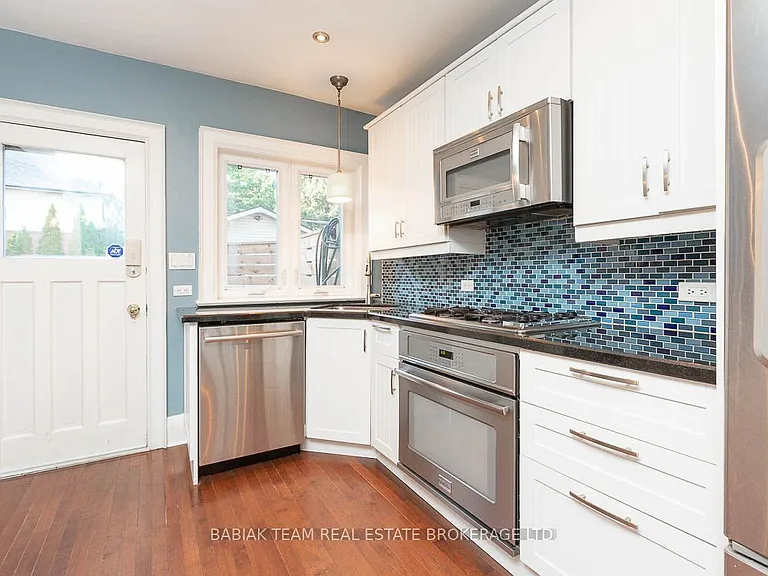 94 Woodside Ave — Photo 9