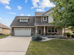 2876 Chrystella Dr, Menasha, WI 54952