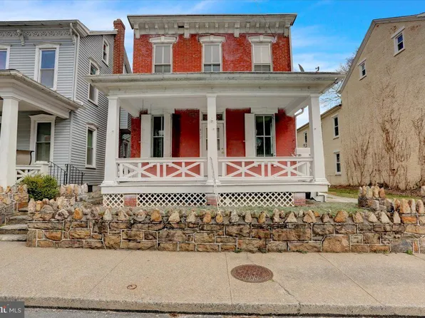 429 Main St, Shoemakersville, PA 19555