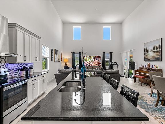 3rd image of 5637 Beggs Rd