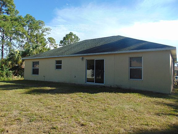 4th image of 1341 SW Oriole Ln