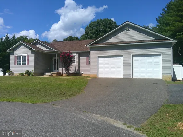 26225 Townfield Dr, Port Royal, VA 22535