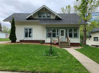 310 E 6th St, Dell Rapids, SD 57022