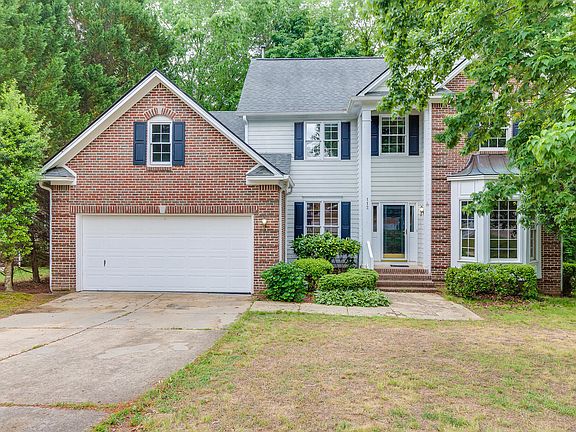 3rd image of 112 Bebington Dr