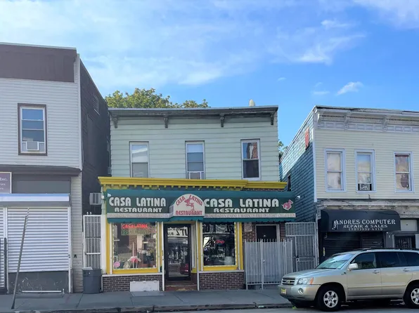 112 Ocean Ave, Jersey City, NJ 07305
