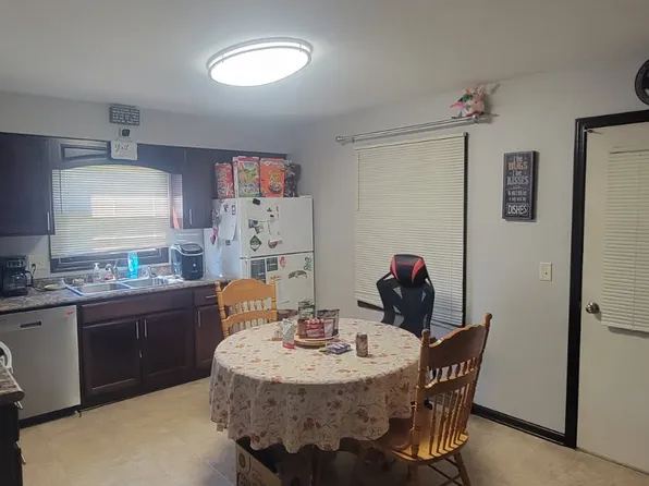 2804-2806 Mineral Point Ave, Janesville, WI 53548