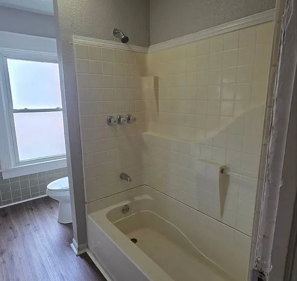 2508 Mersington Ave — Photo 14