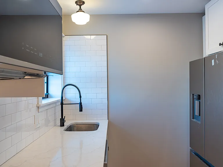 85 Cannon St #2 — Photo 14