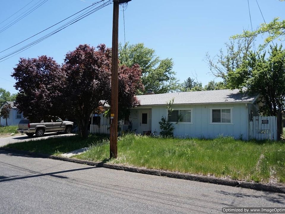 2nd image of 305 Anderson St