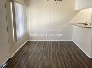 15240 Nordhoff St #11, North Hills, CA 91343