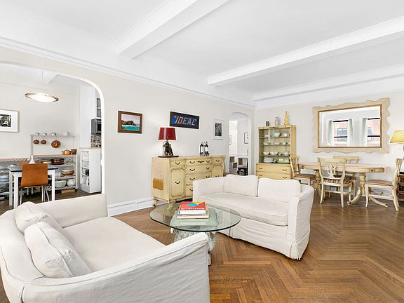 3rd image of 760 W End Ave APT 3D