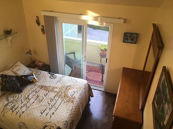 upstairs bedroom #1