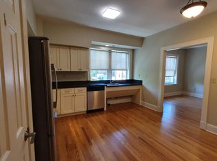 209 Garden St #2B, Hartford, CT 06105