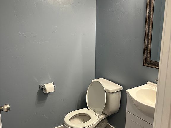 3rd image of 5238 W Armada Way
