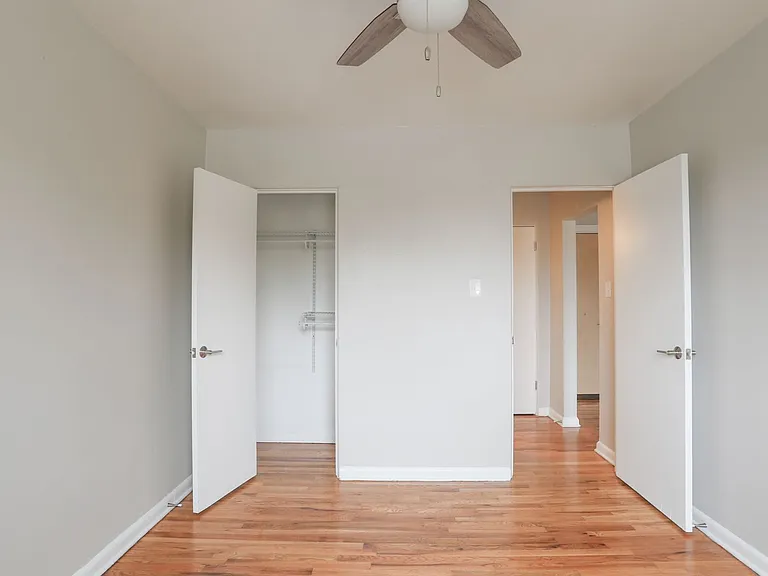 Jersey Apartments — Photo 9
