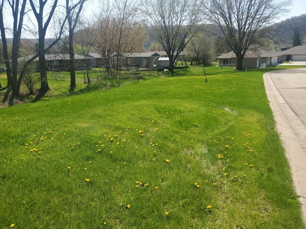 Thomas Dr, Rollingstone, MN 55969