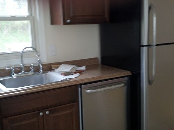 Updated eat-in Kitchen w/ss appliances