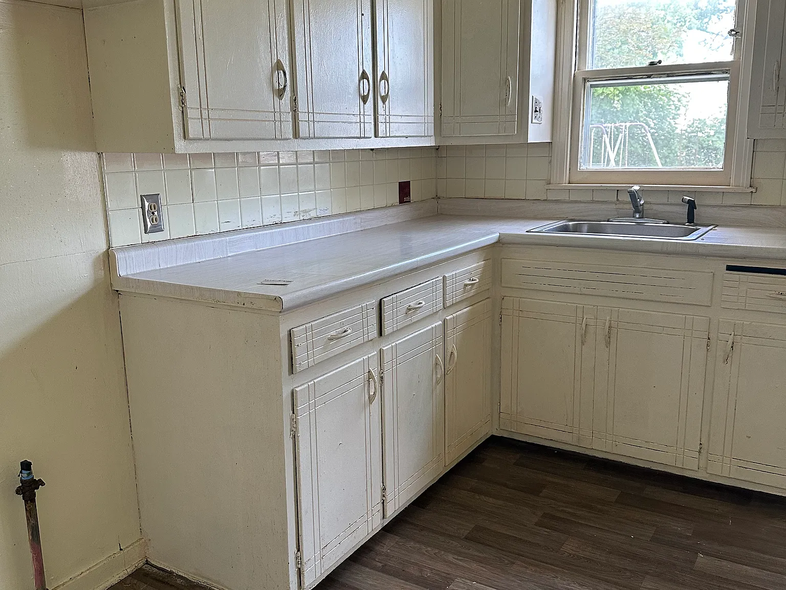 2 bed, 1000 sqft, $900 — Photo 3