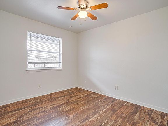 4th image of 3200 Lake Como Dr Unit 206
