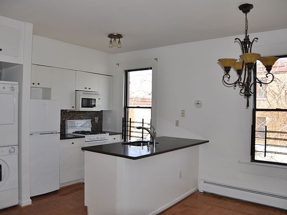 Kitchen/Breakfast nook